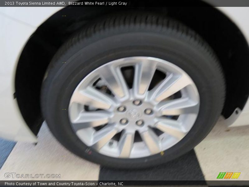 Blizzard White Pearl / Light Gray 2013 Toyota Sienna Limited AWD