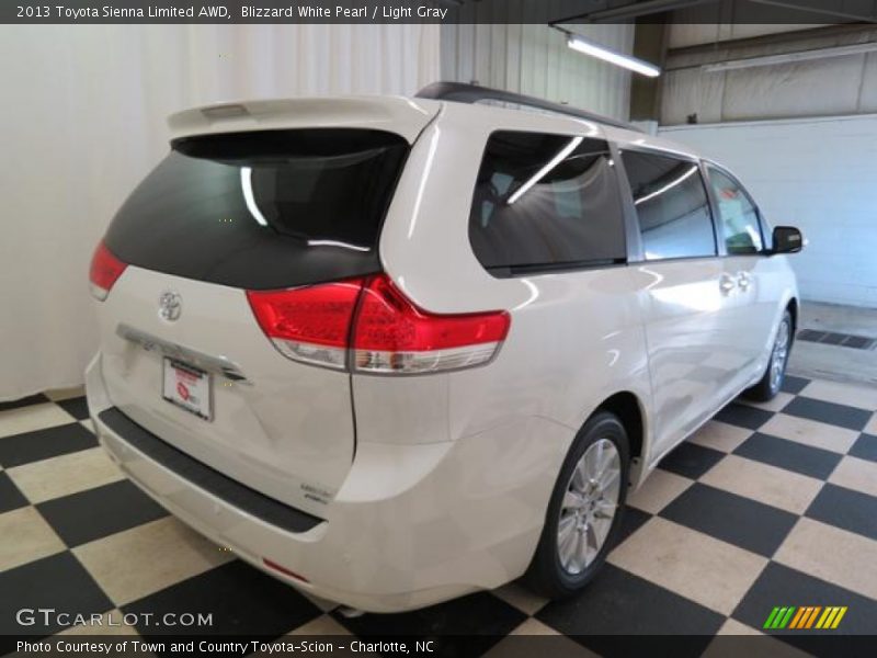 Blizzard White Pearl / Light Gray 2013 Toyota Sienna Limited AWD