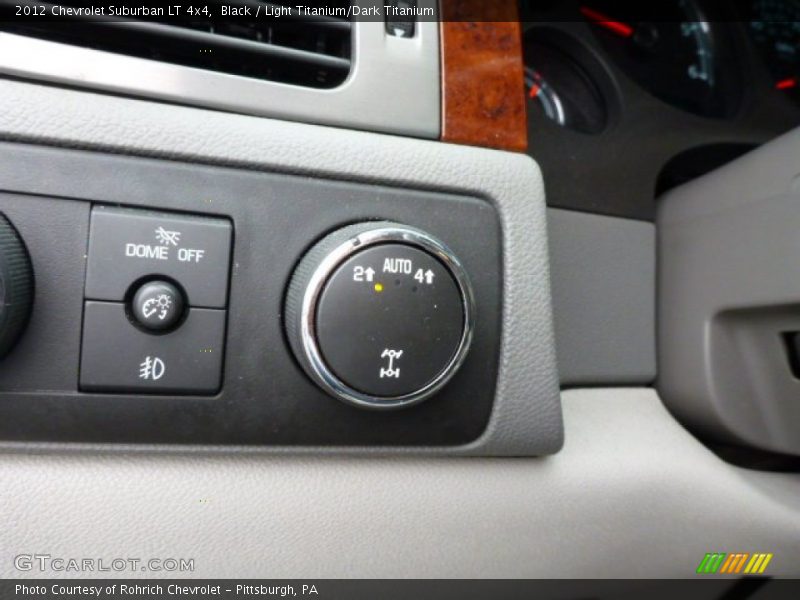 Black / Light Titanium/Dark Titanium 2012 Chevrolet Suburban LT 4x4