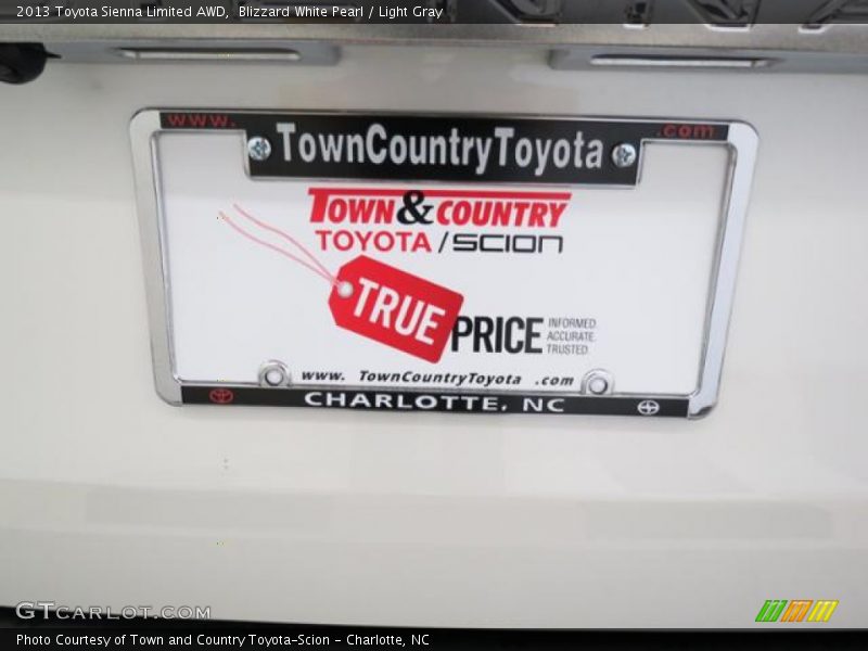 Blizzard White Pearl / Light Gray 2013 Toyota Sienna Limited AWD