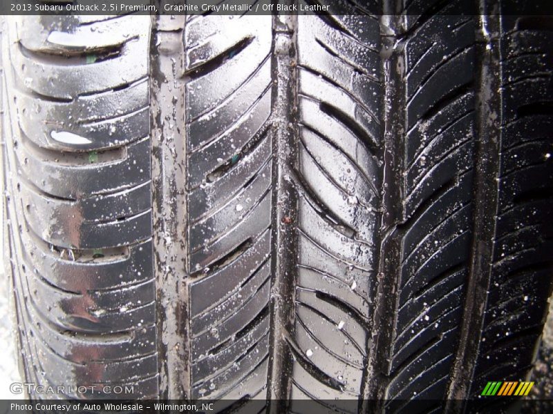 Graphite Gray Metallic / Off Black Leather 2013 Subaru Outback 2.5i Premium