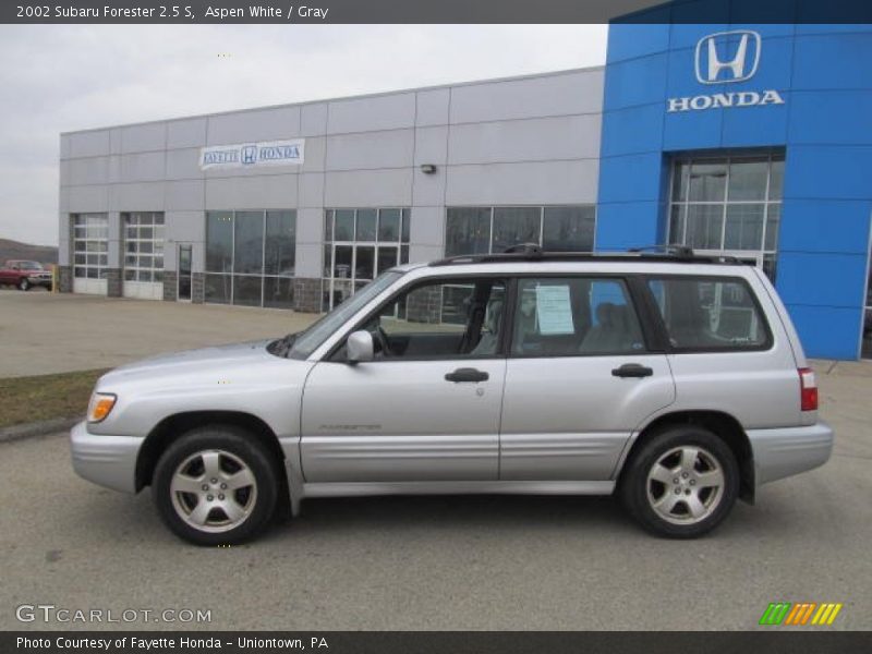 Aspen White / Gray 2002 Subaru Forester 2.5 S