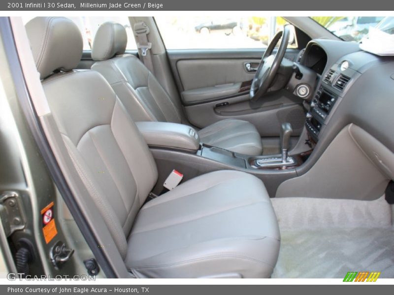 Front Seat of 2001 I 30 Sedan