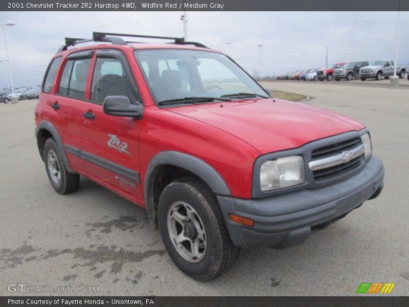 Front 3/4 View of 2001 Tracker ZR2 Hardtop 4WD
