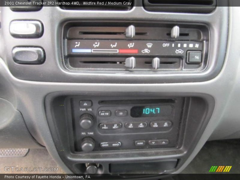Controls of 2001 Tracker ZR2 Hardtop 4WD