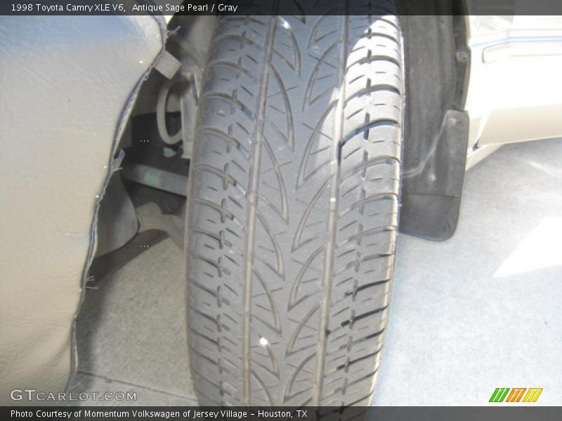 Antique Sage Pearl / Gray 1998 Toyota Camry XLE V6