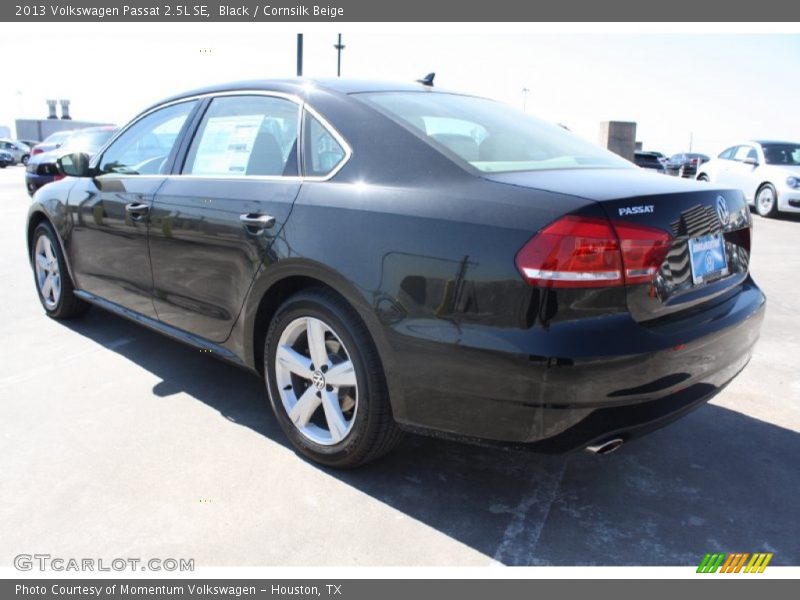Black / Cornsilk Beige 2013 Volkswagen Passat 2.5L SE