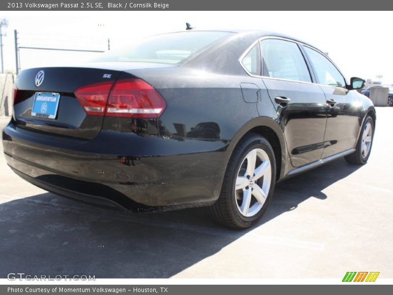Black / Cornsilk Beige 2013 Volkswagen Passat 2.5L SE