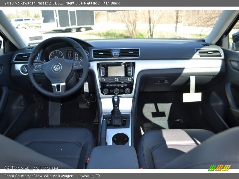 Night Blue Metallic / Titan Black 2013 Volkswagen Passat 2.5L SE