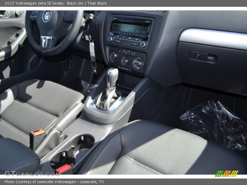 Black Uni / Titan Black 2013 Volkswagen Jetta SE Sedan