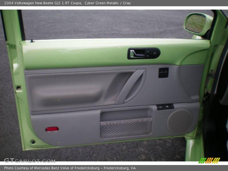 Cyber Green Metallic / Gray 2004 Volkswagen New Beetle GLS 1.8T Coupe