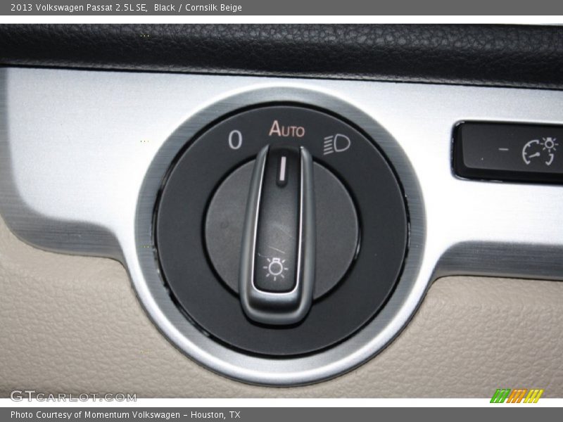 Black / Cornsilk Beige 2013 Volkswagen Passat 2.5L SE