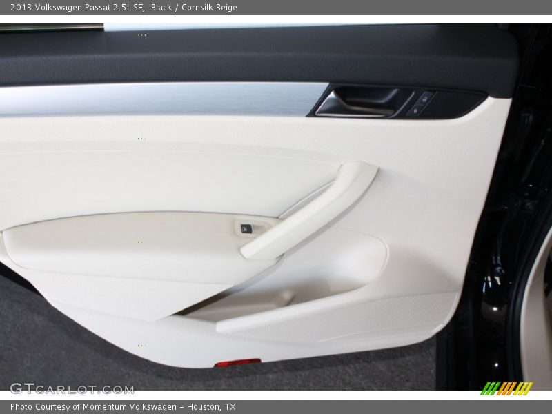 Black / Cornsilk Beige 2013 Volkswagen Passat 2.5L SE