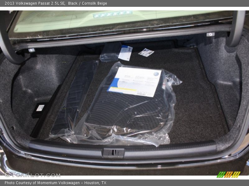 Black / Cornsilk Beige 2013 Volkswagen Passat 2.5L SE