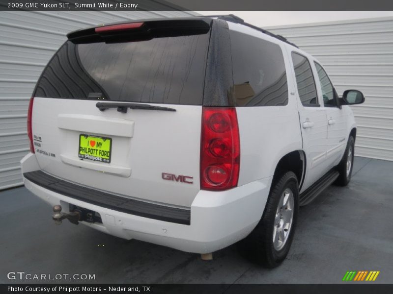 Summit White / Ebony 2009 GMC Yukon SLT