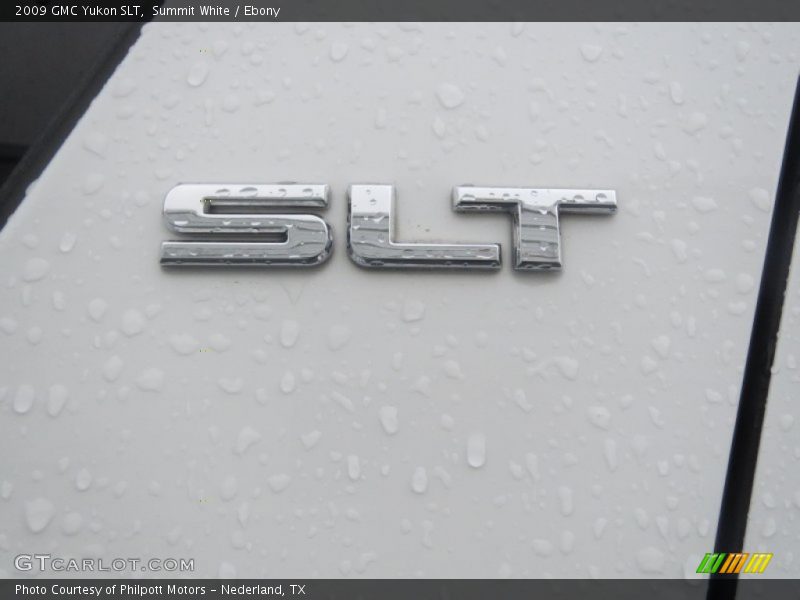  2009 Yukon SLT Logo