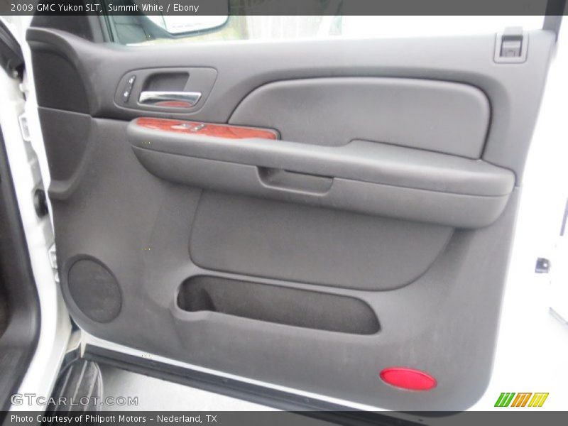 Door Panel of 2009 Yukon SLT