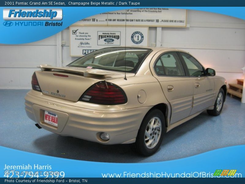 Champagne Beige Metallic / Dark Taupe 2001 Pontiac Grand Am SE Sedan