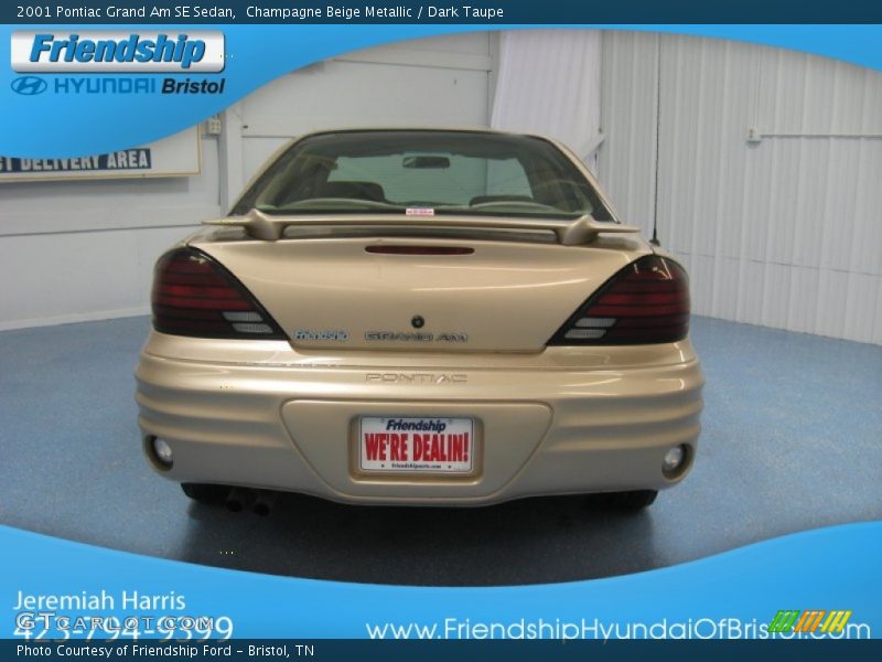 Champagne Beige Metallic / Dark Taupe 2001 Pontiac Grand Am SE Sedan