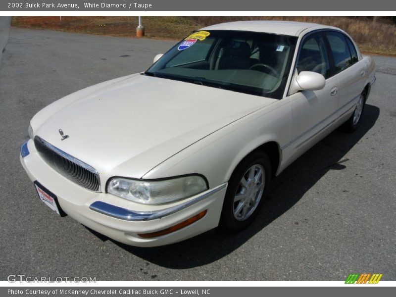 White Diamond / Taupe 2002 Buick Park Avenue