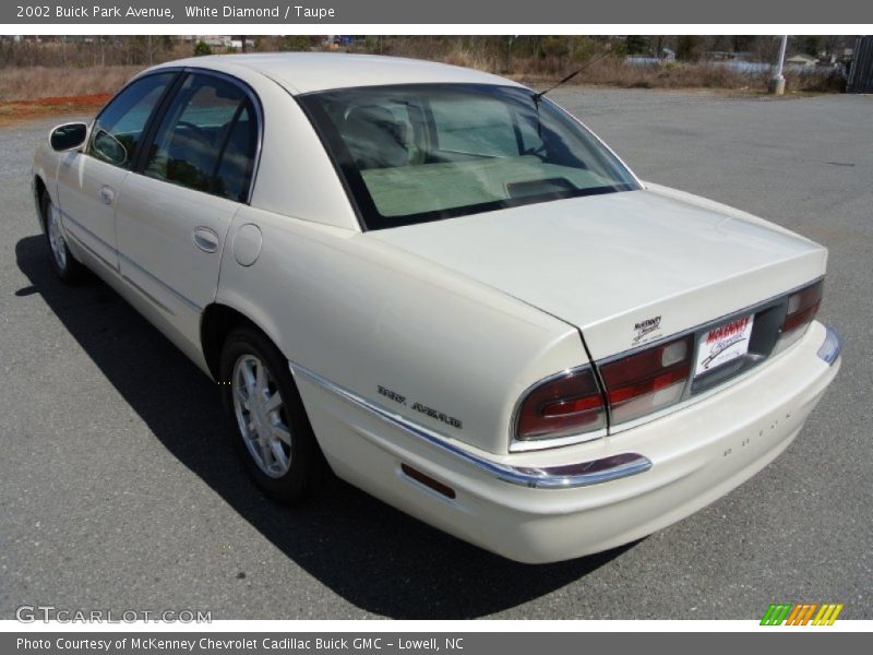 White Diamond / Taupe 2002 Buick Park Avenue