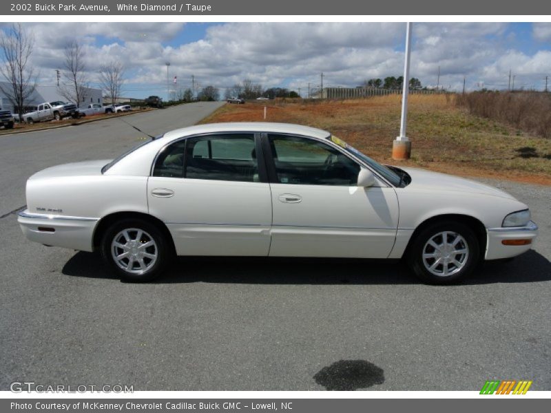 White Diamond / Taupe 2002 Buick Park Avenue