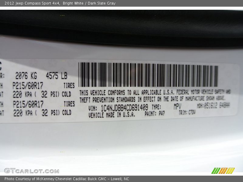 Bright White / Dark Slate Gray 2012 Jeep Compass Sport 4x4
