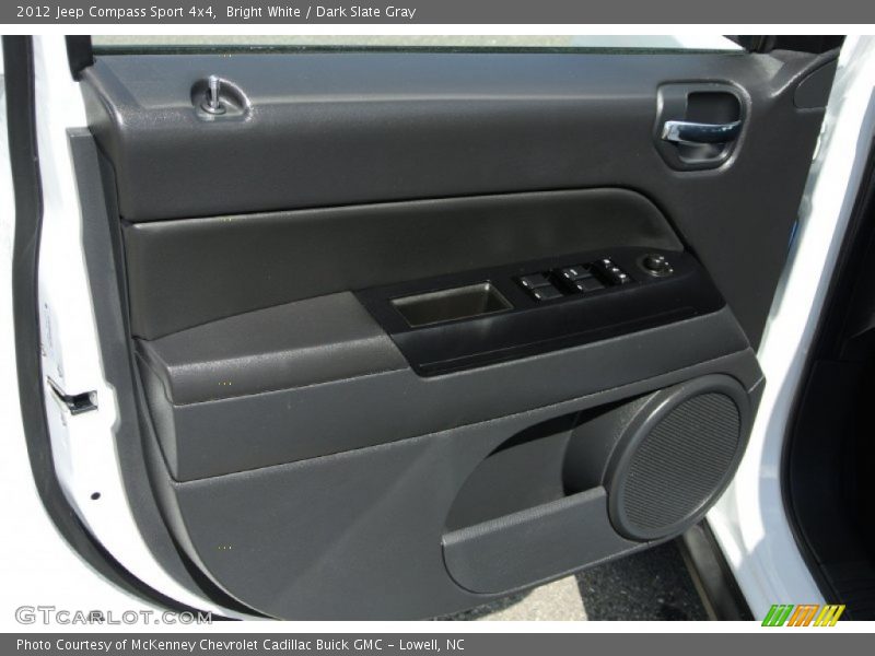 Bright White / Dark Slate Gray 2012 Jeep Compass Sport 4x4