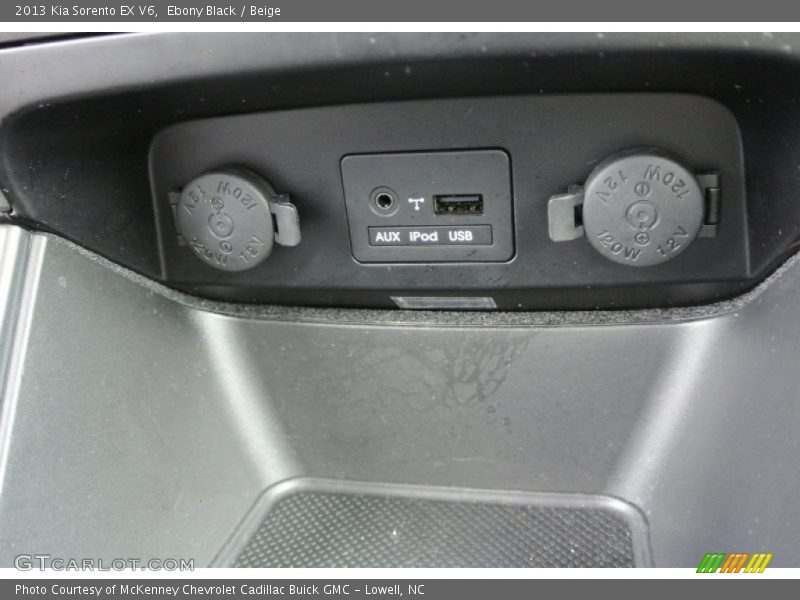 Ebony Black / Beige 2013 Kia Sorento EX V6