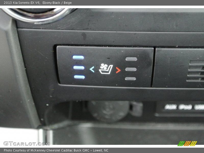 Ebony Black / Beige 2013 Kia Sorento EX V6