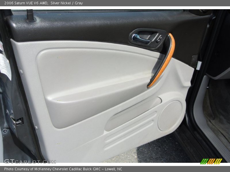 Silver Nickel / Gray 2006 Saturn VUE V6 AWD