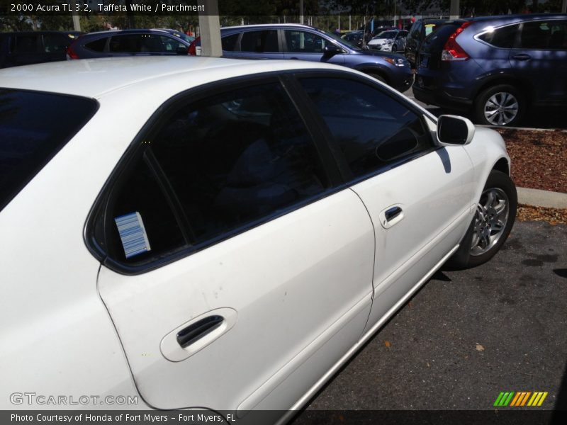 Taffeta White / Parchment 2000 Acura TL 3.2