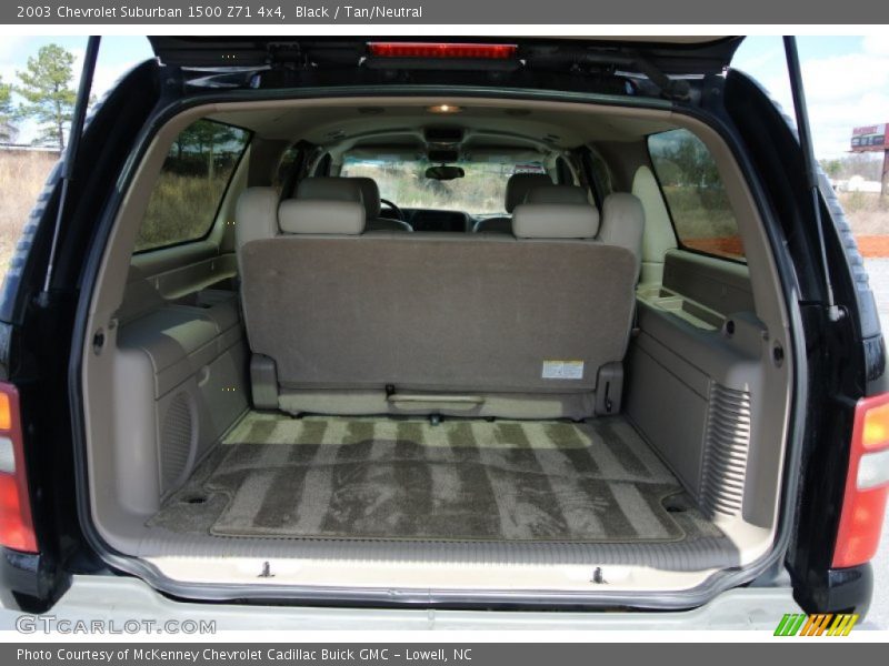 Black / Tan/Neutral 2003 Chevrolet Suburban 1500 Z71 4x4