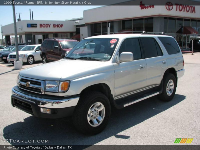 Millennium Silver Metallic / Gray 1999 Toyota 4Runner SR5