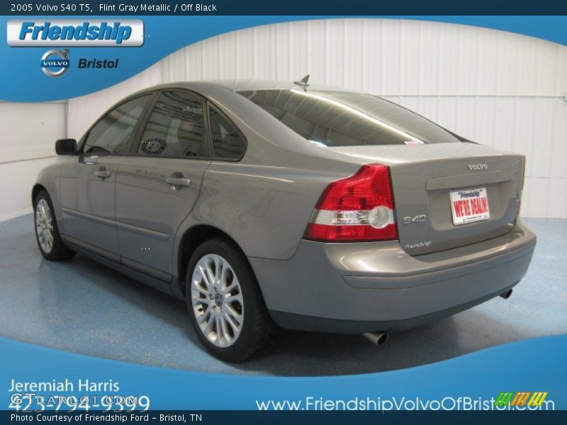 Flint Gray Metallic / Off Black 2005 Volvo S40 T5