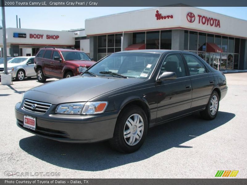 Graphite Gray Pearl / Gray 2000 Toyota Camry LE