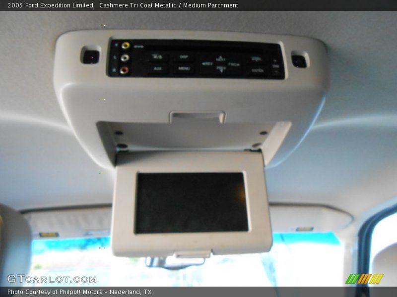 Entertainment System of 2005 Expedition Limited