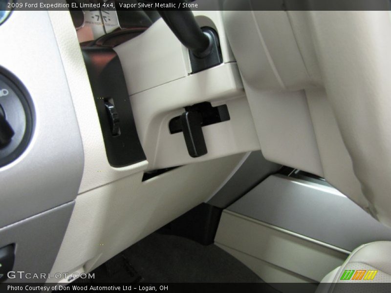 Vapor Silver Metallic / Stone 2009 Ford Expedition EL Limited 4x4