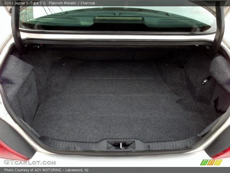  2002 S-Type 3.0 Trunk