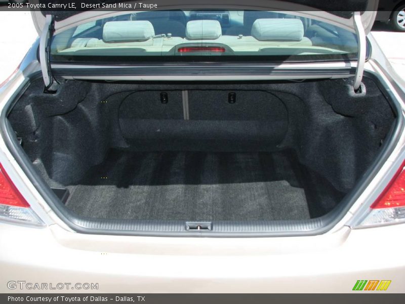 Desert Sand Mica / Taupe 2005 Toyota Camry LE