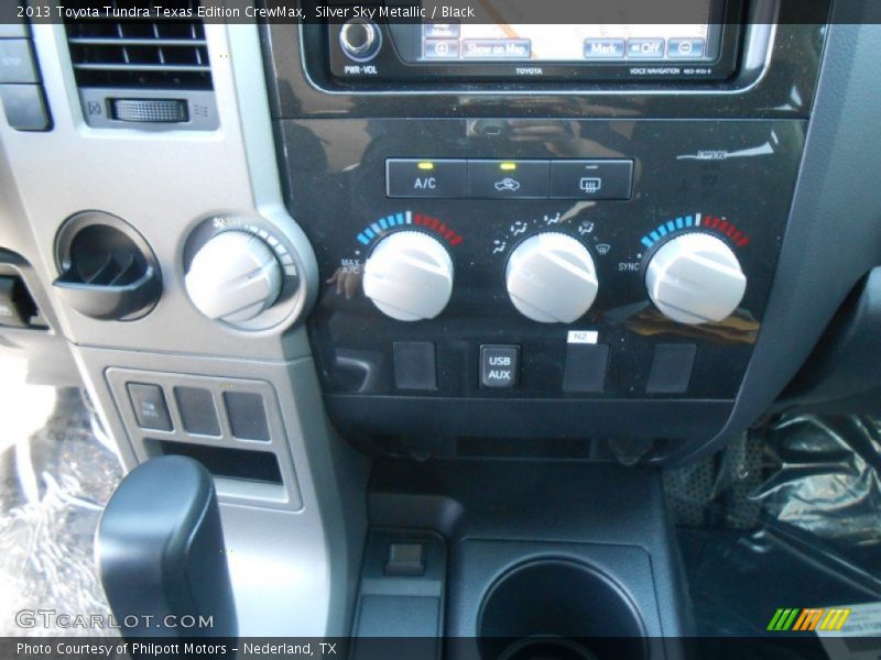 Silver Sky Metallic / Black 2013 Toyota Tundra Texas Edition CrewMax