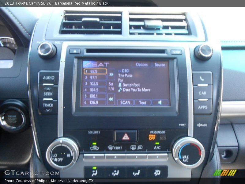 Barcelona Red Metallic / Black 2013 Toyota Camry SE V6