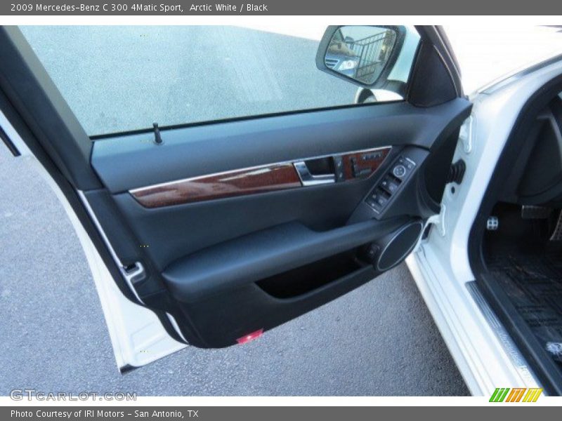 Door Panel of 2009 C 300 4Matic Sport