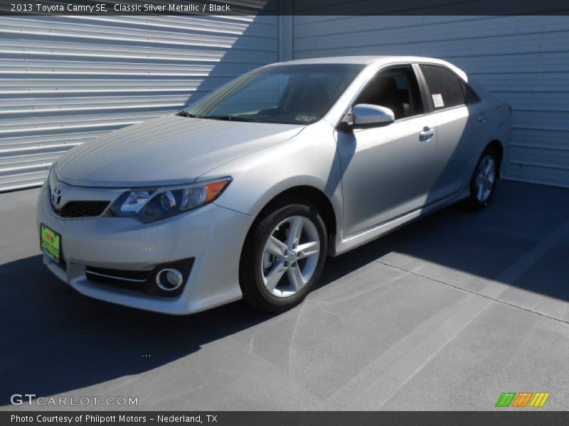 Classic Silver Metallic / Black 2013 Toyota Camry SE