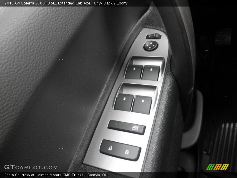Controls of 2013 Sierra 2500HD SLE Extended Cab 4x4