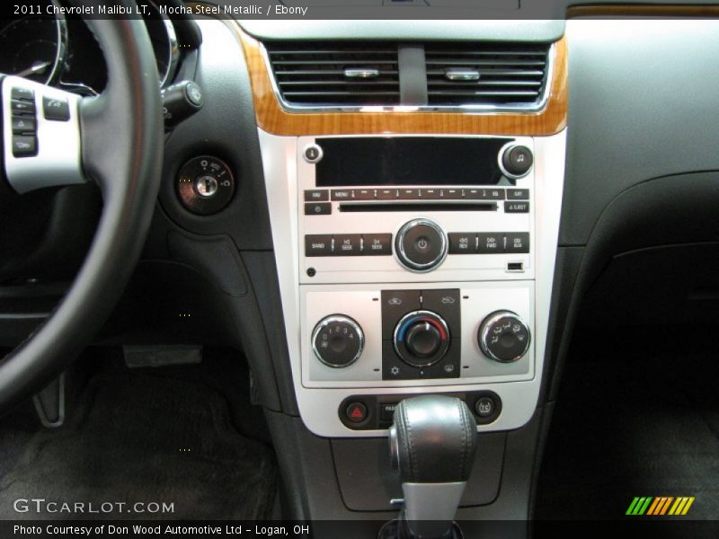 Controls of 2011 Malibu LT