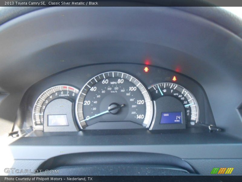 Classic Silver Metallic / Black 2013 Toyota Camry SE