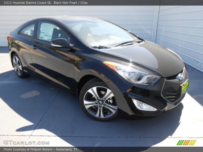 Black Noir Pearl / Gray 2013 Hyundai Elantra Coupe SE