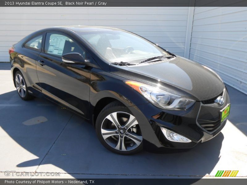 Black Noir Pearl / Gray 2013 Hyundai Elantra Coupe SE