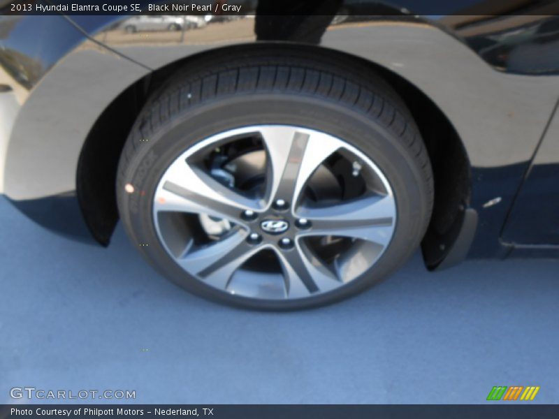 Black Noir Pearl / Gray 2013 Hyundai Elantra Coupe SE